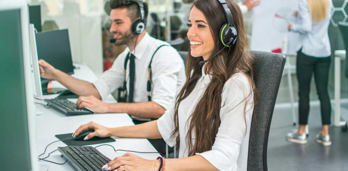 IT HELP DESK! HOW MAY I HELP YOU TODAY? 1 IT HELP DESK! HOW MAY I HELP YOU TODAY support